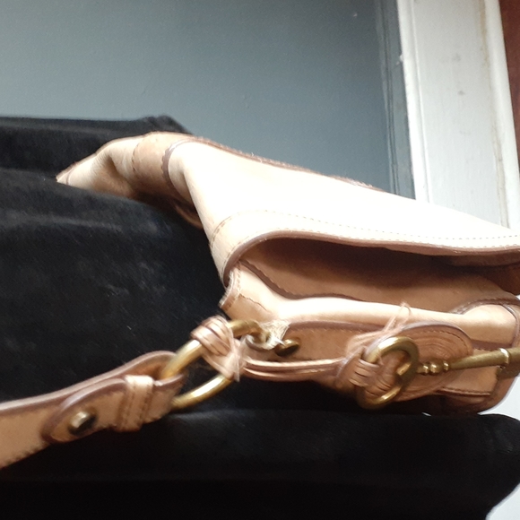 Fossil tan leather women's crossbody bag - Picture 3 of 17